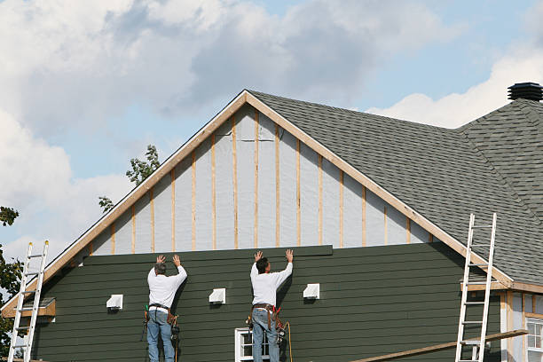 Professional Siding technician working in Lumberville, PA